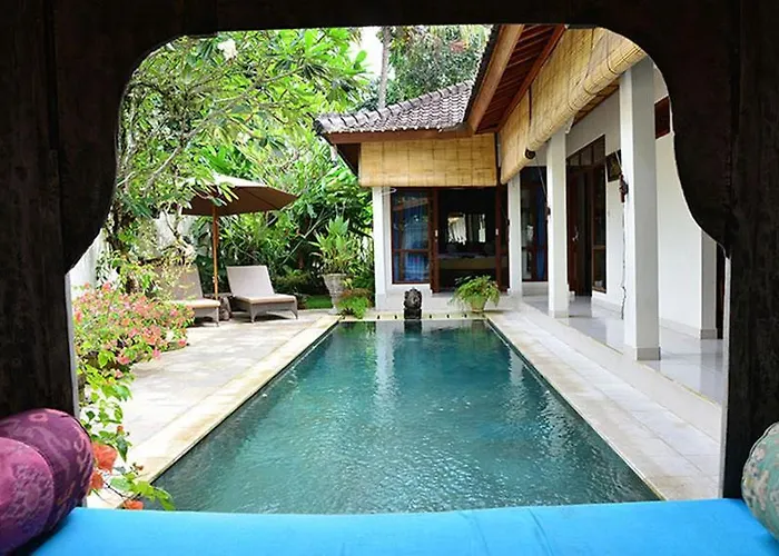 Villa Bulan Mas *